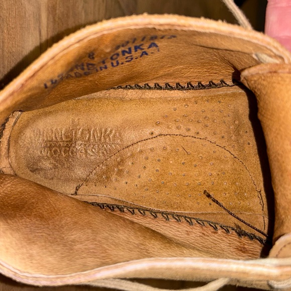 Minnetonka Tan Chukka Boots - Picture 7 of 10